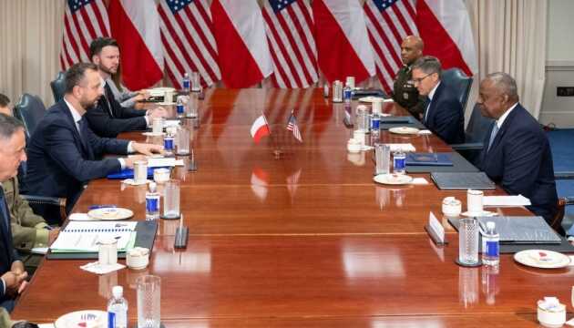 Министры обороны Польши и США обсудили военную помощь Украине