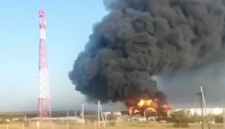 У Ростовській області РФ вже кілька днів горить нафтобаза «Атлас»