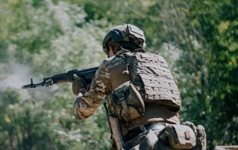 Українські бійці знищили штурмову групу окупантів на Торецькому напрямку і захопили полонених