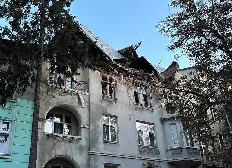 Атака окупантів: у Львові повідомляють про 6 постраждалих