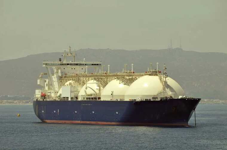 Флагманський газовий проєкт Путіна "Арктик СПГ 2" втратив покупців через санкції, — FT