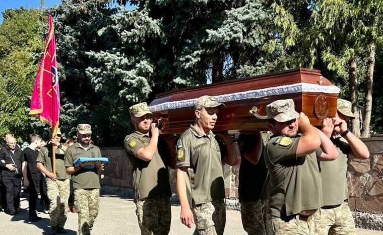 У Тернополі попрощалися з пластуном та військовим Миколою Погорілим, який загинув на Курщині