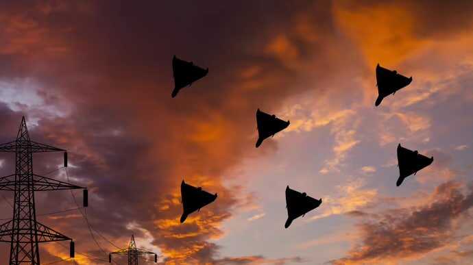 Місто Конотоп під атакою "Шахедів"