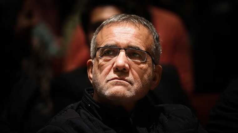 Новый президент Ирана планирует посетить саммит БРИКС в России