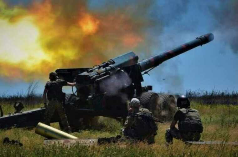 The Economist: Сполучені Штати змушують Україну воювати зі зв’язаними руками