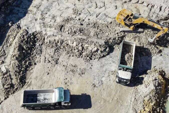 Скандал навколо закарпатських глин: дозвіл на Зняцівську ділянку, зрештою, буде скасовано