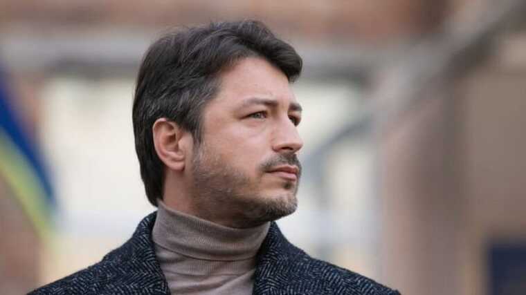 Притулу дратують блогери, які виїхали за кордон і критикують владу