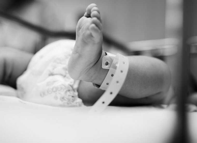 На Закарпатье медики спасли двухмесячного младенца, у которого остановилось сердце