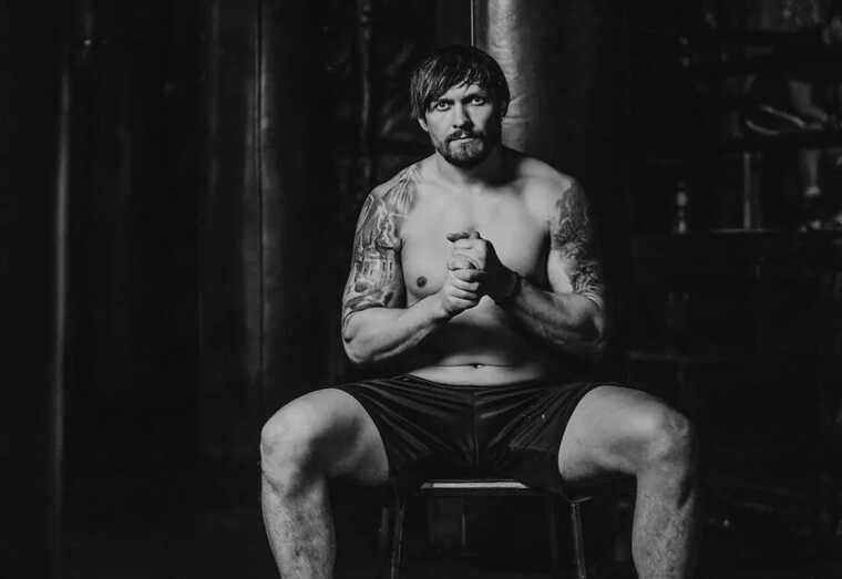 Олександр Усик знявся для журналу Playboy