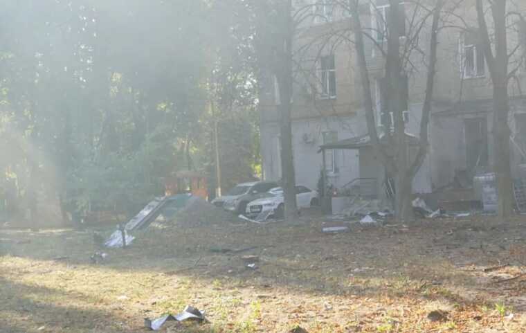 Атака по лікарні у Сумах: у Нацполіції показали відео влучання дрона