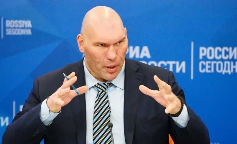 Російський ексчемпіон Валуєв заявив, що знищення Британії позбавило б світ від проблем