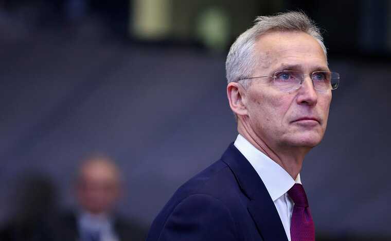 Столтенберг переконаний, що країни НАТО повинні підтримувати українську «формулу миру»
