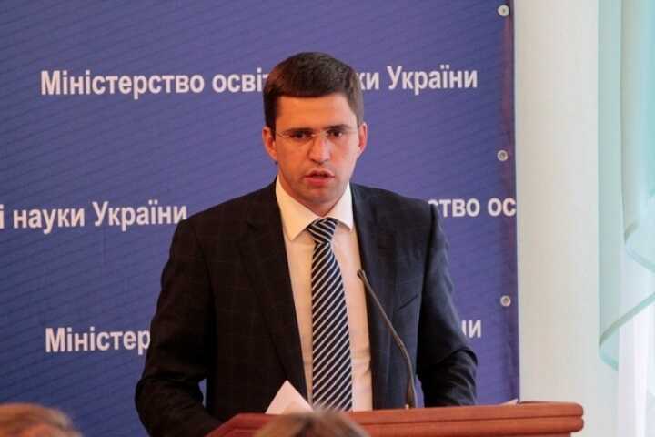 Are the corruption schemes of Dmytro Tabachnyk working again in education?