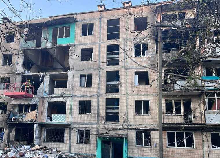 Атака КАБами на Харків: повідомляють про 10 постраждалих, серед них дитина