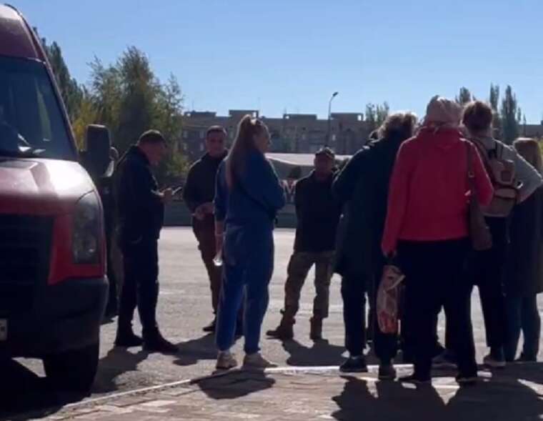 В Слов’янську жінки намагалися відбити водія маршрутки від ТЦК