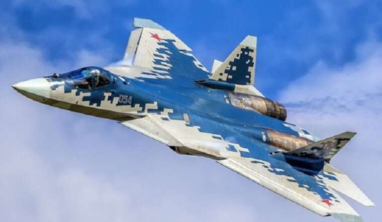 Через санкції РФ змушена зупинити виробництво стелс-винищувачів 5 покоління Су-57