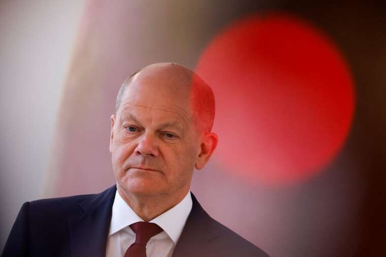 Опитування показали, скільки німців хочуть, щоб Шольц подзвонив Путіну