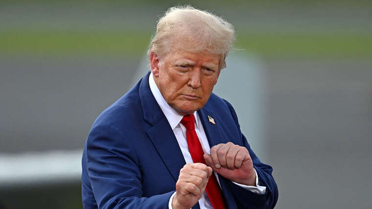 Трамп поширює неправдиву інформацію про мігрантів, щоб збільшити свою популярність, - WP