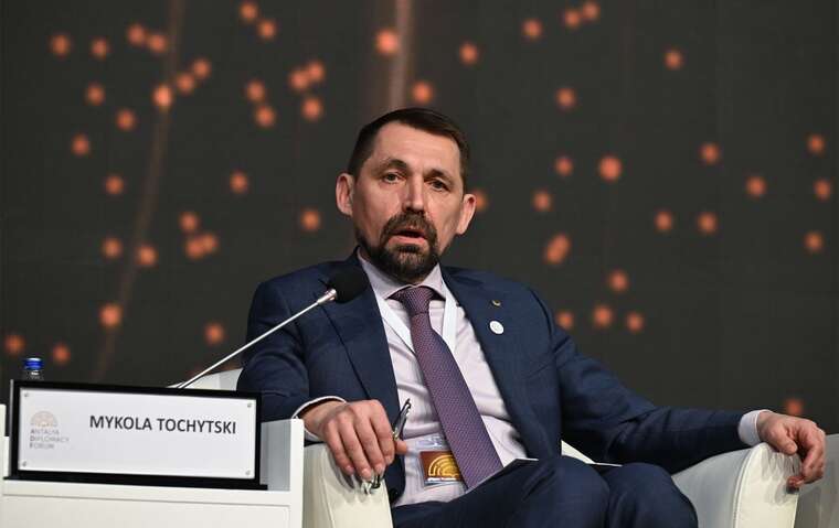 1 із 5 діячів культури, які виїжджають за кордон за дозволом, не повертається, – Мінкульт