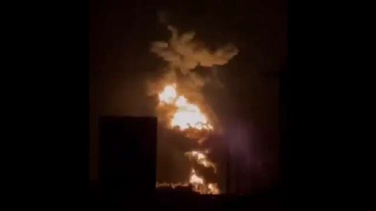 В Ірані пролунав потужний вибух: горить НПЗ у місті Шуштар