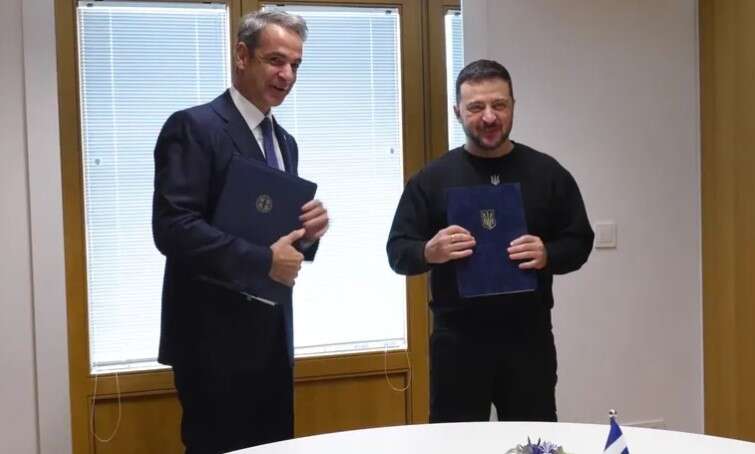 Греция будет обеспечивать ресурсы для более быстрой подготовки украинских пилотов