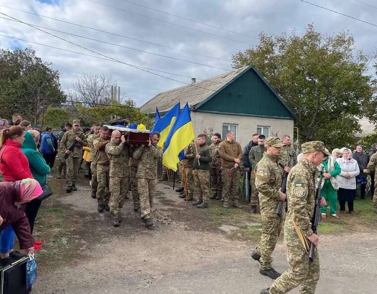 На Миколаївщині попрощалися з 22-річним захисником, який загинув на Харківському напрямку