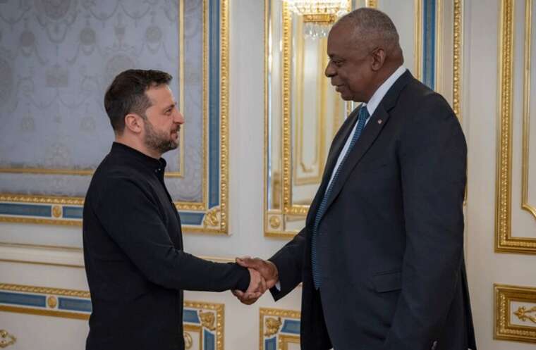 Зеленський та Остін обговорили розширення використання далекобійної зброї