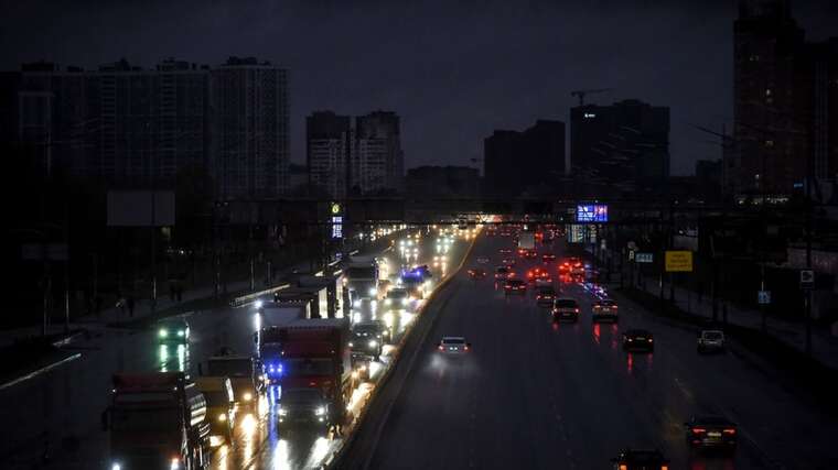 The expert stated that Ukraine is close to power outages