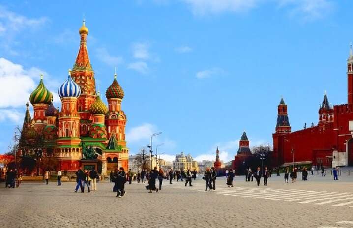 У мережі з’явилося відео, де офіцери КНДР фотографуються на Красній площі в Москві