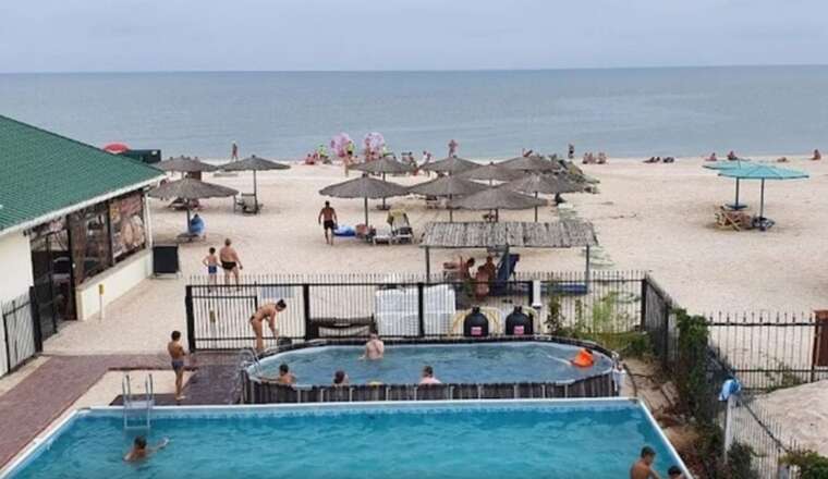 Окупанти на Азовському морі привласнили понад тисячу баз відпочинку - ЦНС