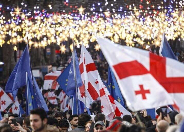 Доленосні парламентські вибори в Грузії: "Грузини обирають не уряд, а долю країни"