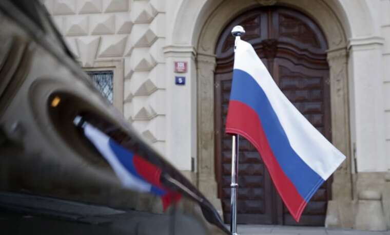 Канада скоротила кількість дипломатів у Росії до мінімуму