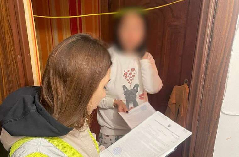 У Києві шахраї викрали мільйон у померлих