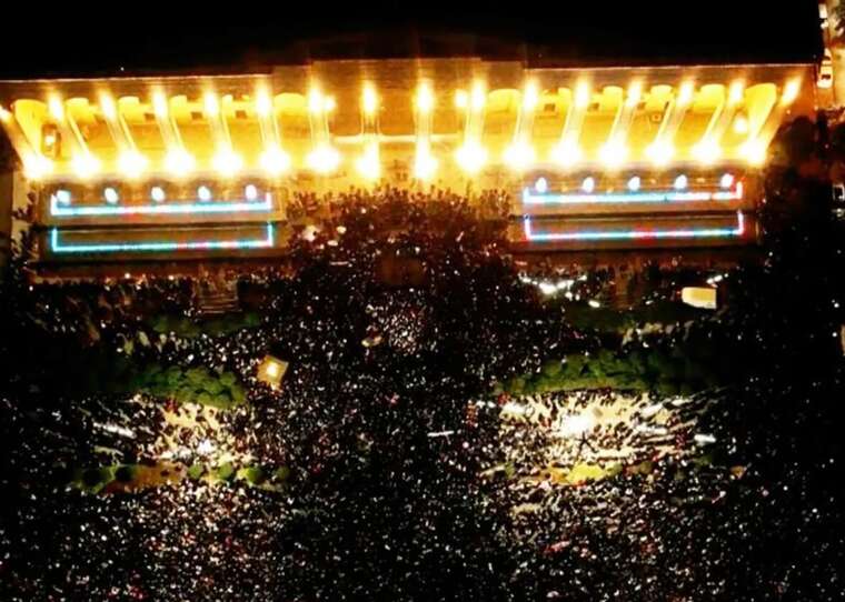 Протести в Грузії: перекрили проспект Руставелі в Тбілісі, виступають лідери опозиції