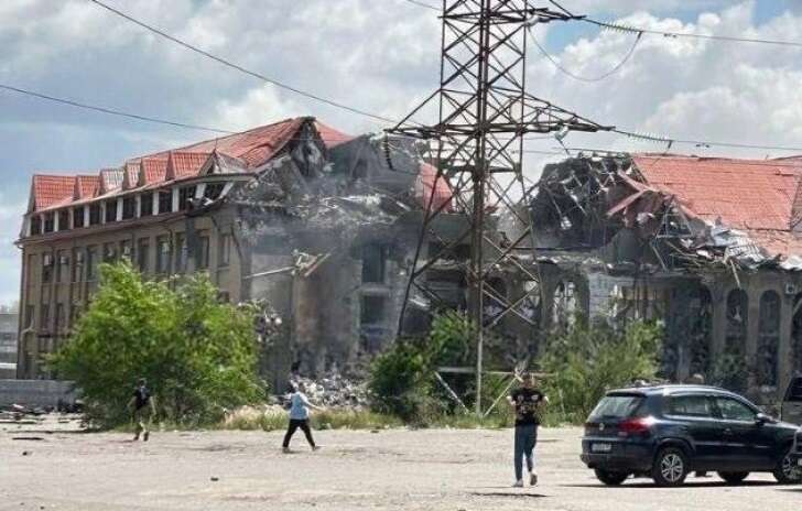 Журналісти виявили місце, куди в окупованому Луганську влучила ракета