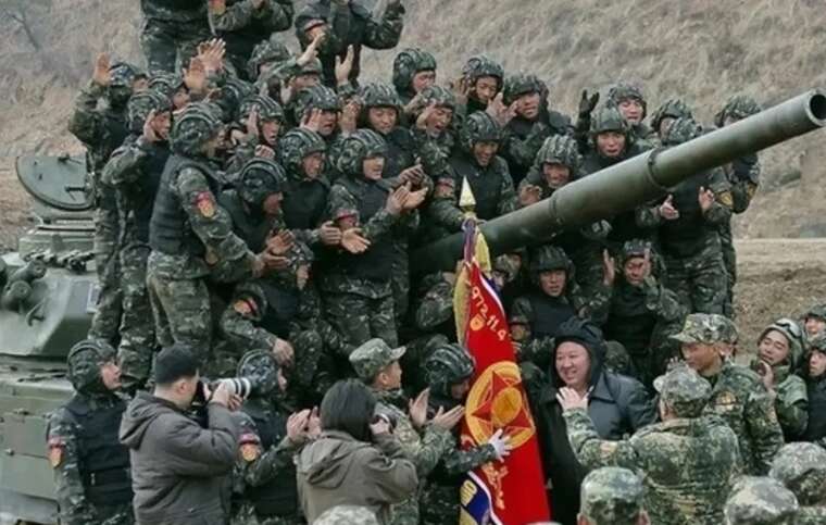 КНДР отправила на фронт представителя Генштаба, - Defense Express