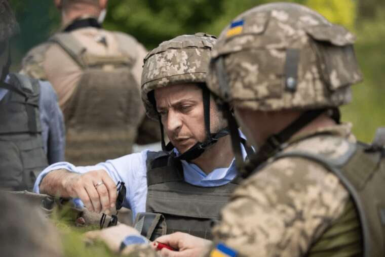 Украина производит почти 20 САУ "Богдана" в месяц, - Зеленский