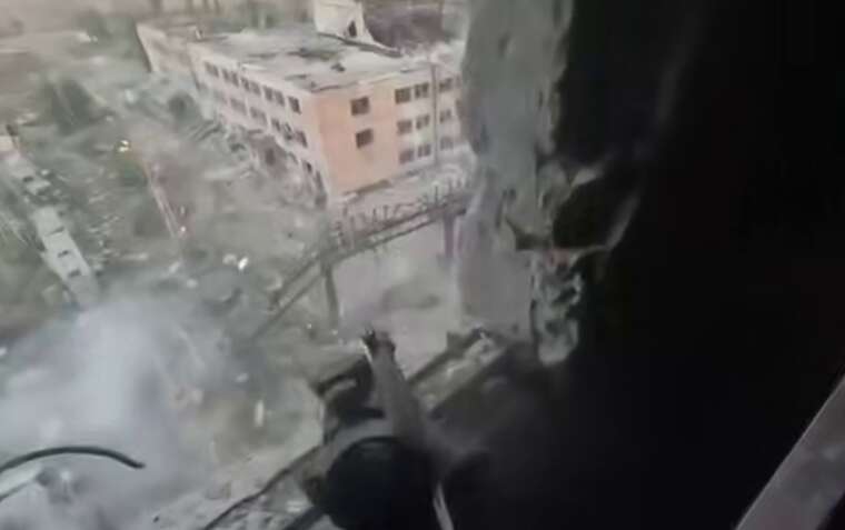 Украинские военные публикуют архивные видео боев за Угледар