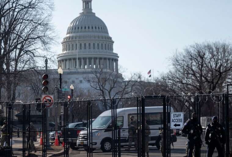 Напередодні виборів біля Капітолію і Білого дому посилено заходи безпеки