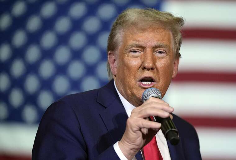 Трек Трампа зайняв друге місце в чартах iTunes