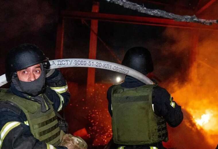 У мережі з’явилися кадри перших хвилин після удару ворожими дронами по Одещині