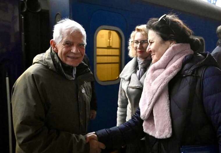 Жозеп Боррель прибыл с визитом в Киев: заверил в поддержке Украины