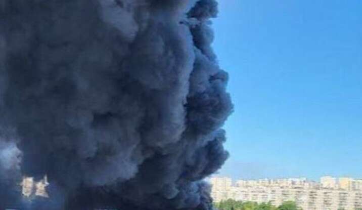 Атака на Харків: є приліт біля гіпермаркету