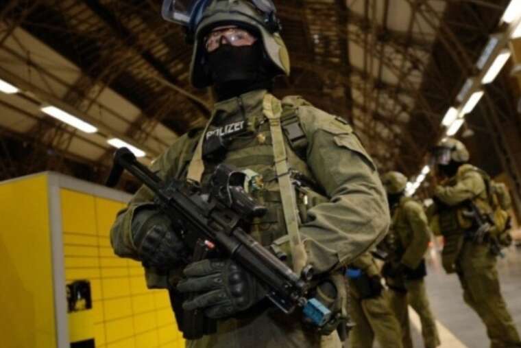 У Німеччині спецслужби запобігли можливому теракту на Різдво