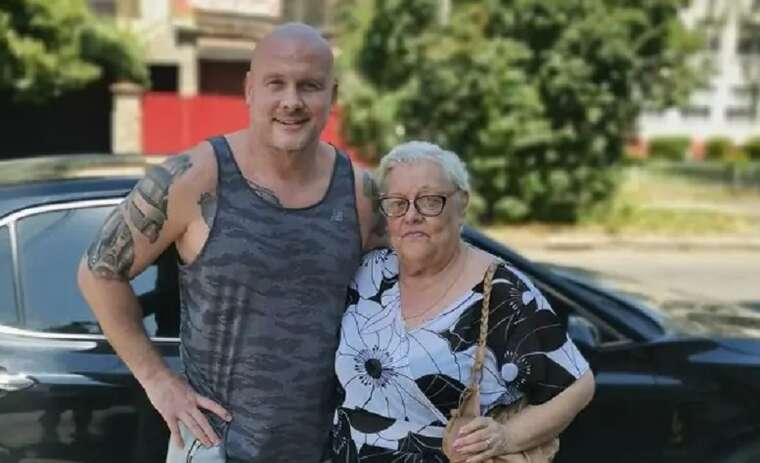 Мама покійного боксера Узелкова розповіла, чому не спілкувалася з сином понад 20 років