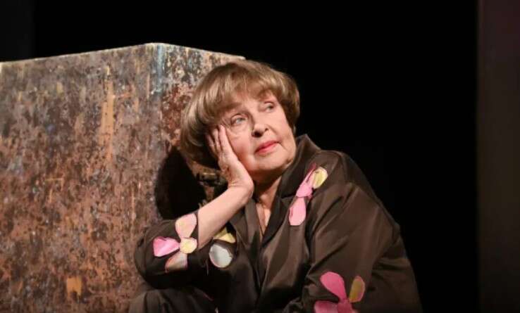 Народна артистка Ада Роговцева потрапила до лікарні