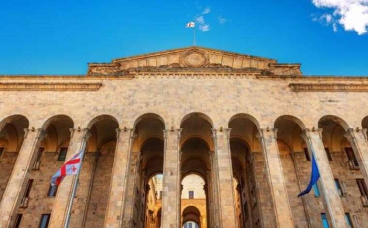 У Грузії ЦВК офіційно заявила про перемогу партії «Грузинська мрія»