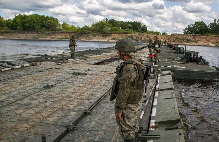 Окупанти завдали ударів по понтонній переправі через Сіверський Донець