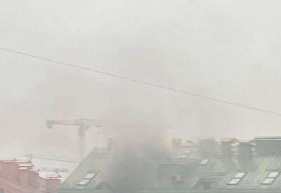 В столице упали обломки дронов: загорелась многоэтажка