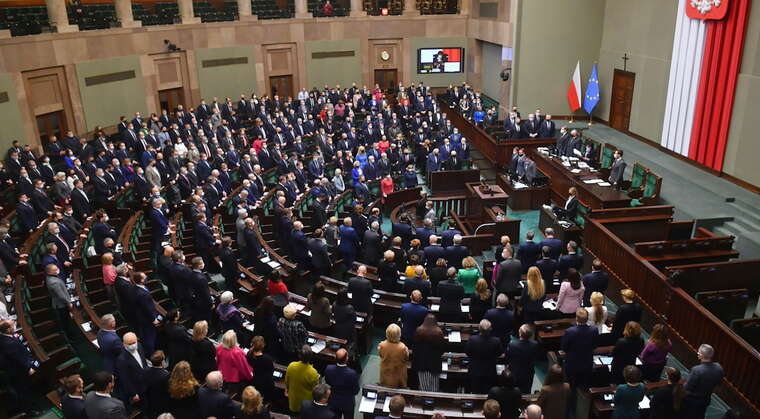 Депутати польського парламенту вшанували хвилиною мовчання пам’ять жертв російської агресії проти України